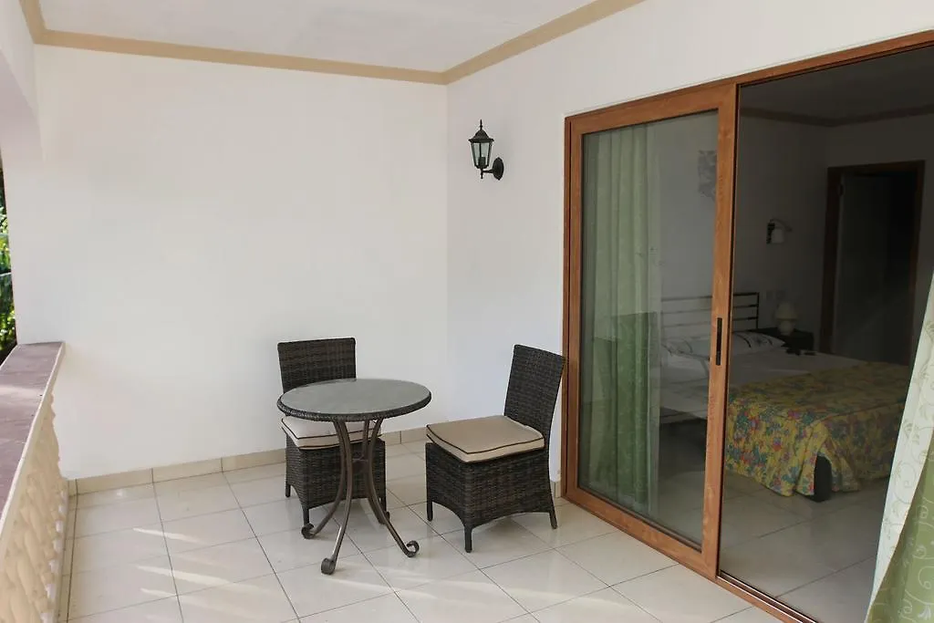 Forest Lodge Guest House Bel Ombre