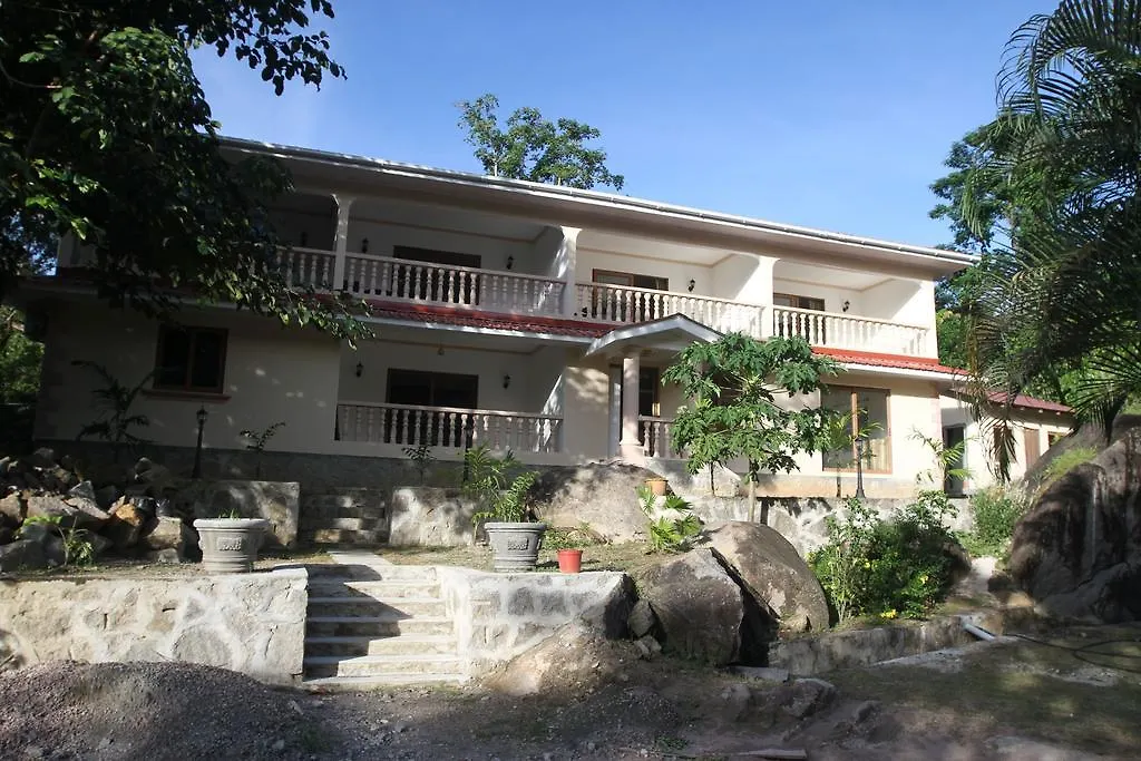 ***  Forest Lodge Guest House Bel Ombre Seychelles